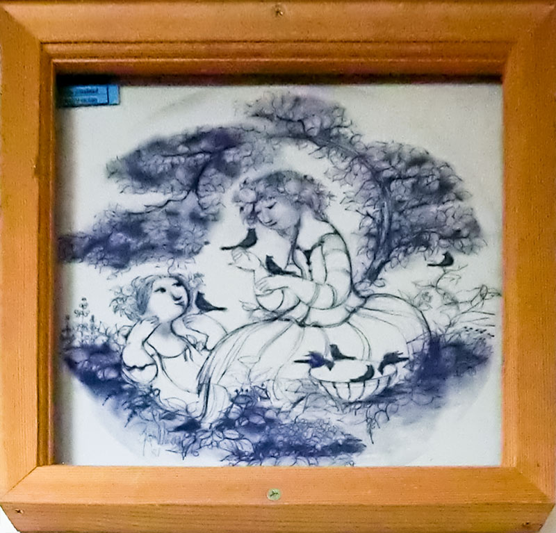 ヴィヨン・ヴィンブラッド陶板『少女と小鳥』